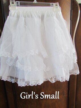 GIRL'S HALF SLIP, S, PUFFY LAYERS OF LACE-EDGED WHITE CRINOLINE PETTICOAT, NICE